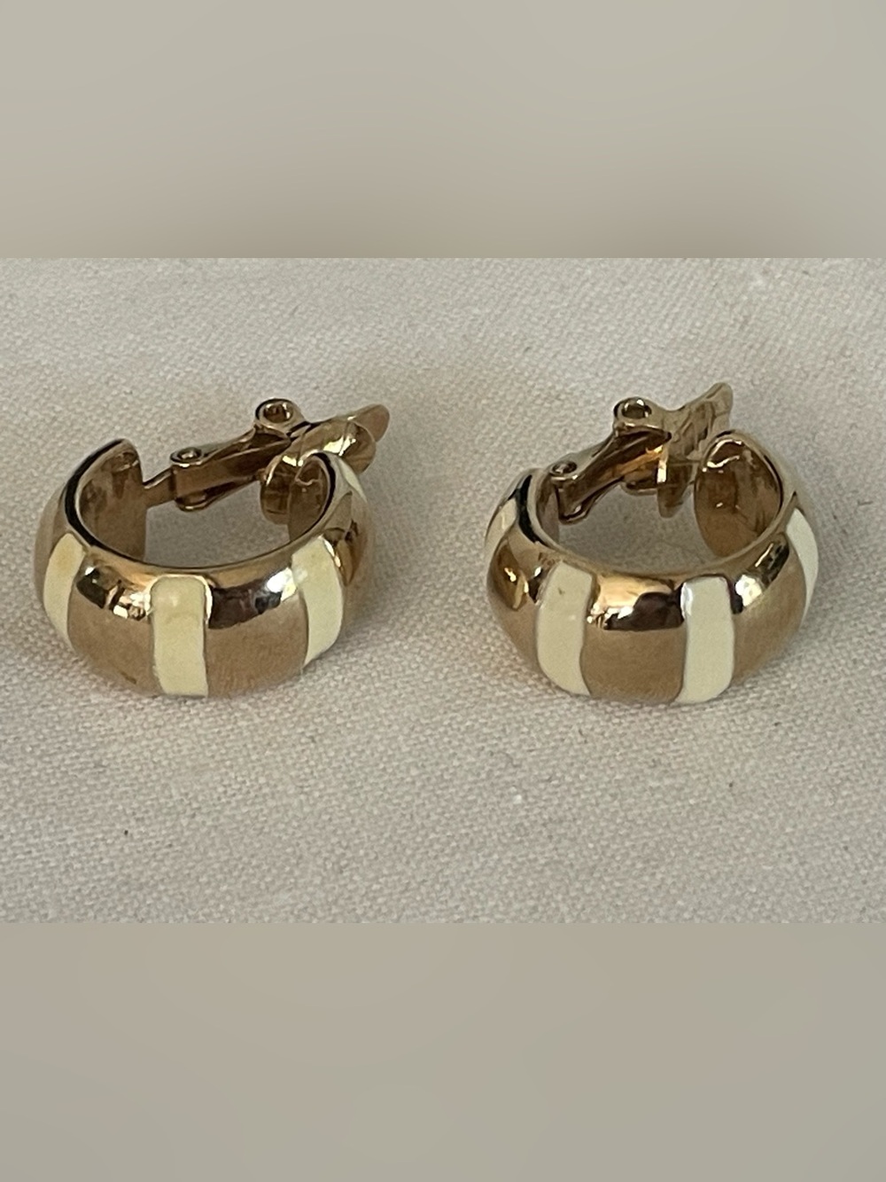 Vintage Money Cream Enamel Gold Tone Striped Clip On Hoop Earrings Signed Chunky